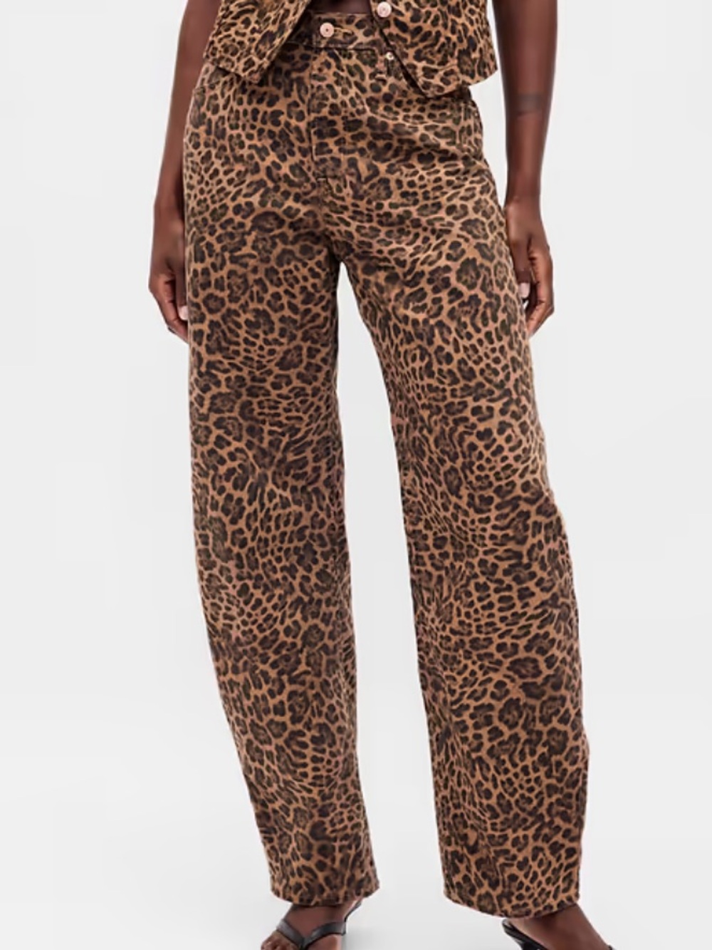 GAP High Rise Barrel Leopard Brown Print Jeans Woman’s Size 27/4Long